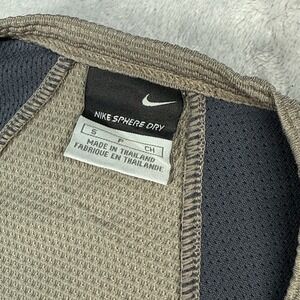 Nike Shirt Mens S Gray Sphere Dry Long Sleeve Performance Gym Run Swoosh Y2K